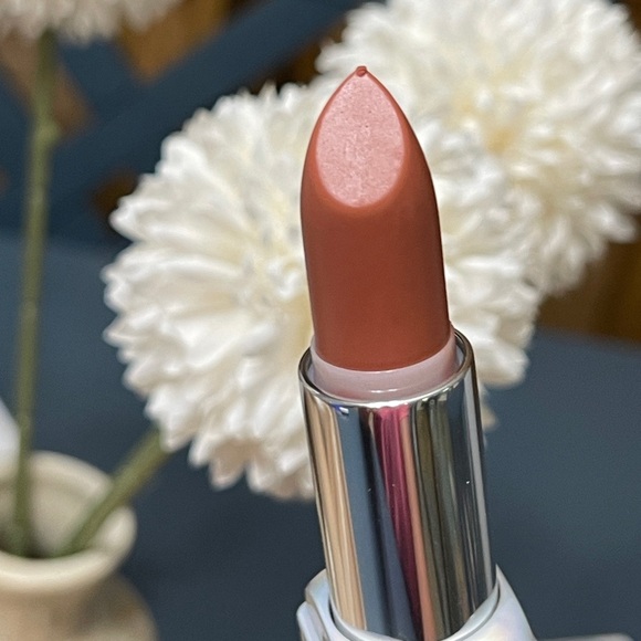 JECCA BLAC X Pride Matte Lipstick in “Play Nude” - Picture 6 of 13